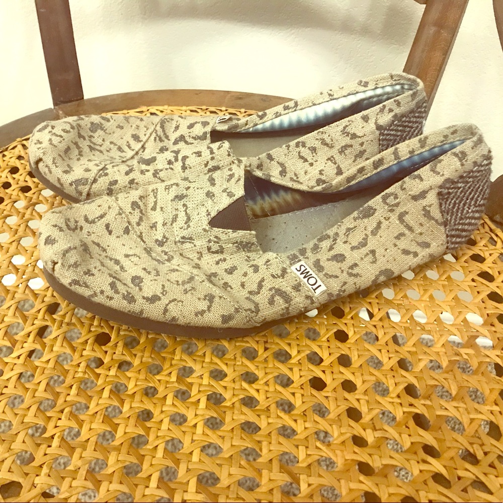 Women’s shoes